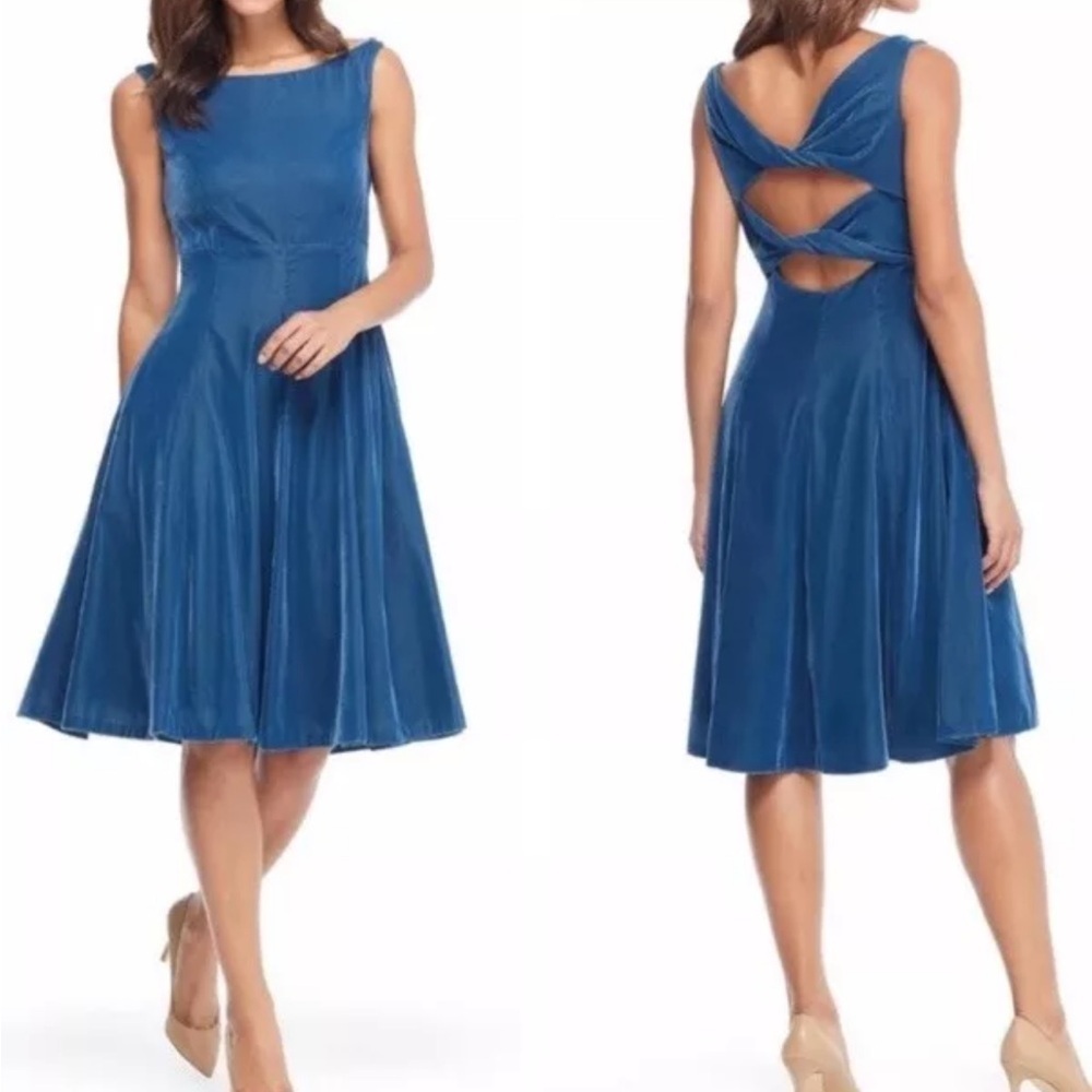 NWT Gal Meets Glam Christine Blue 
Velvet Dress Size 10
